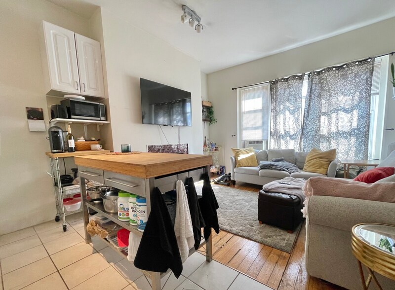 Building Photo - 15 Aberdeen St