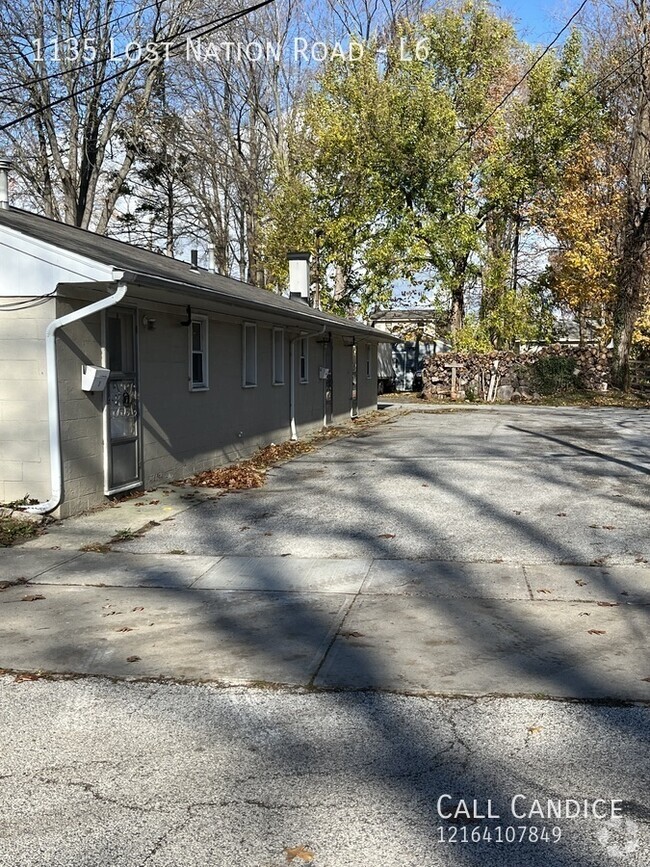 Building Photo - Newly Renovated 1 Bedroom Apartment!