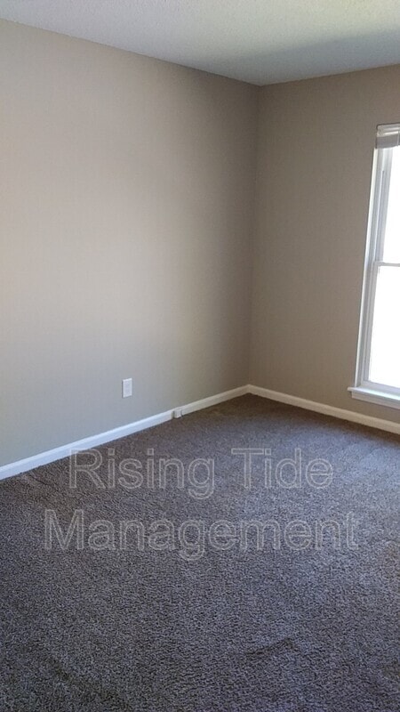 Building Photo - 3211 Churchview Way