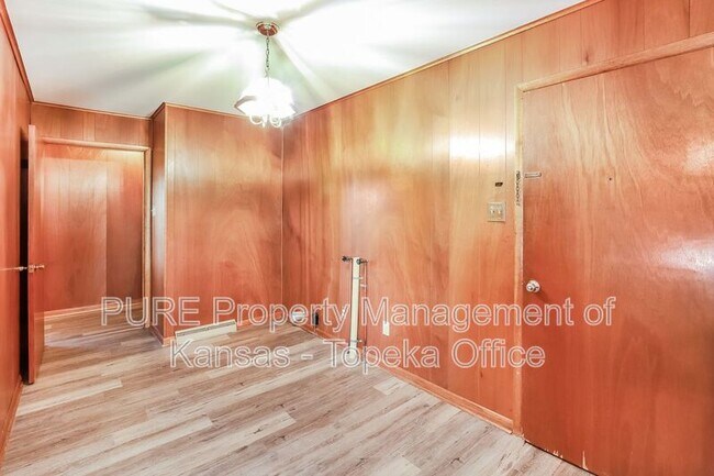 Building Photo - 3445 SE 45th St