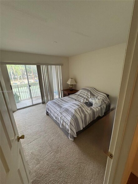 Building Photo - 1740 Palm Cove Blvd