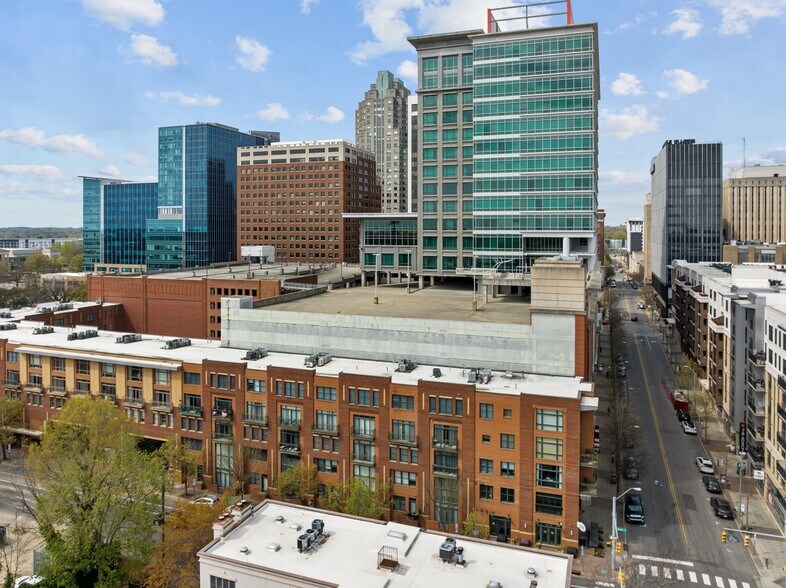 Building Photo - 444 S Blount St