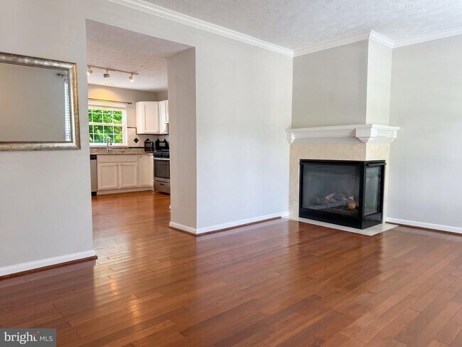 Building Photo - 2435 High Brandy Way