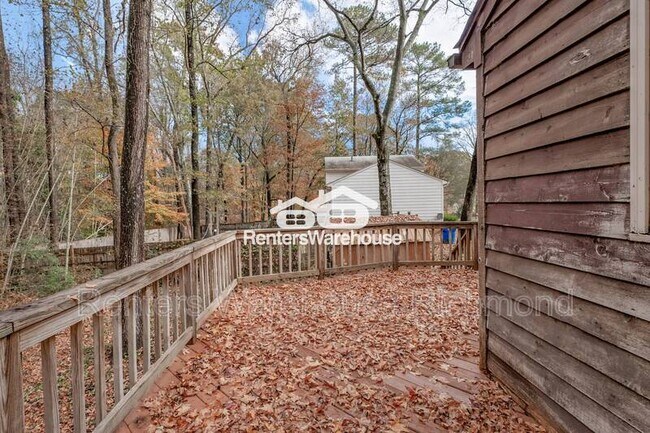 Building Photo - 12330 Deerhurst Dr