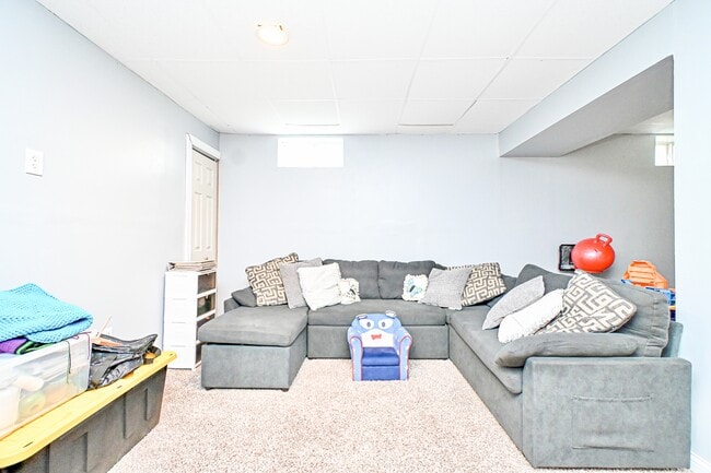 Building Photo - 4372 Dobbin Cir