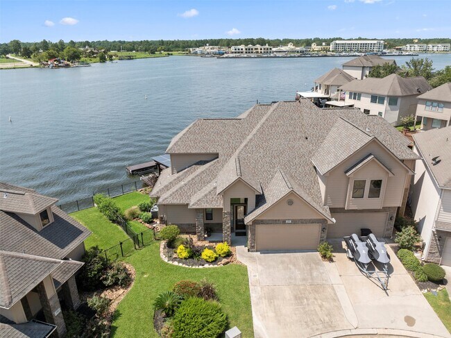 Building Photo - 331 Old Aqua Landing E