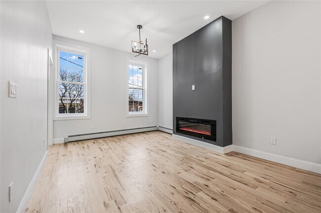 Building Photo - 164 Atkins Ave