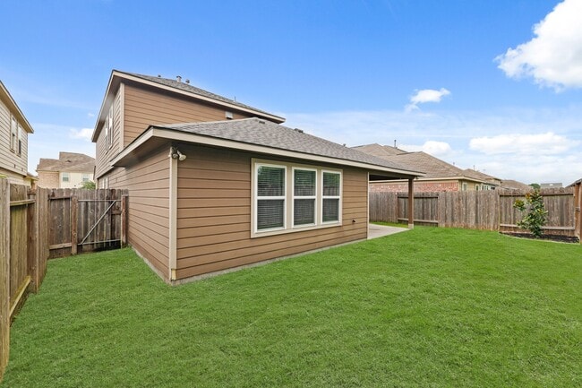 Building Photo - 16401 Olive Sparrow Dr