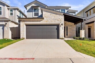 Building Photo - 10029 Dawn Pearl Dr