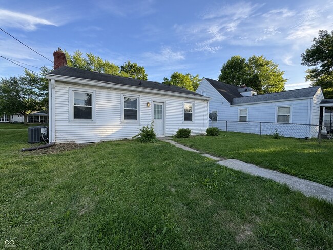 Building Photo - 830 Berkley Rd