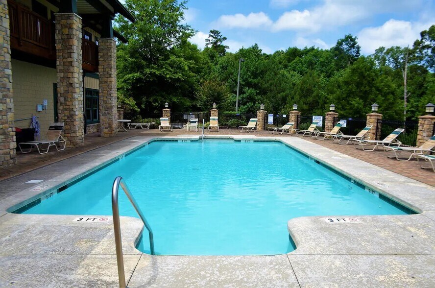 Pool - 1311 Harts Ridge Dr