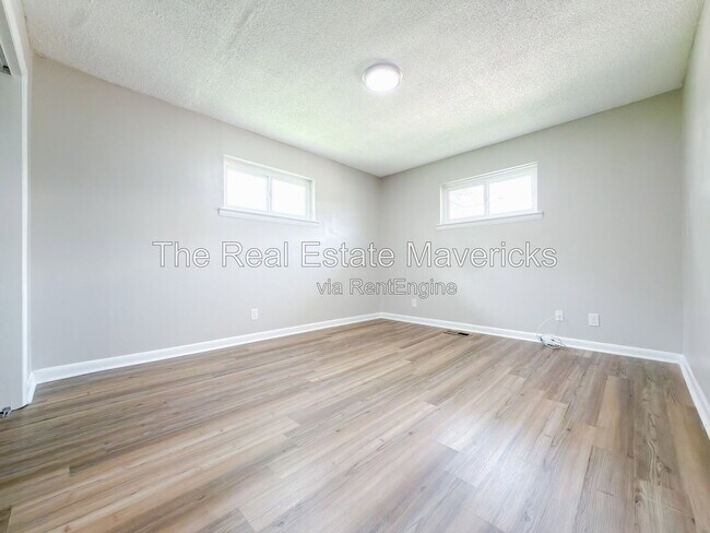 Building Photo - 4706 Midland Pike
