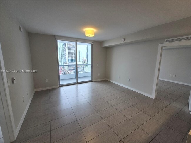 Building Photo - 117 SW 10th St