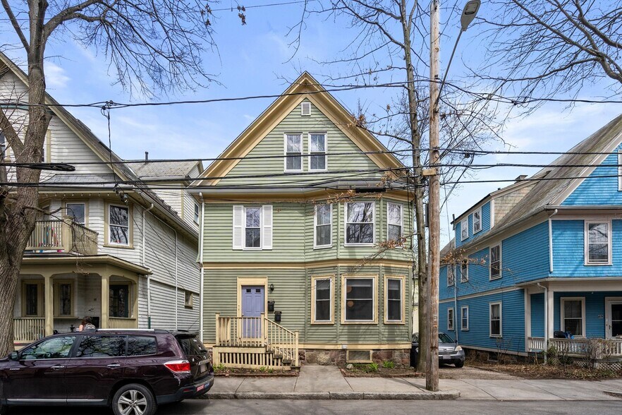 Building Photo - 75 Brook St