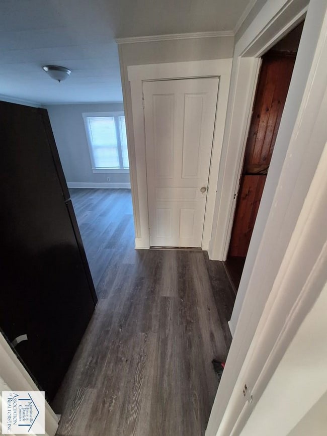 Building Photo - 12 Black Feather Trail