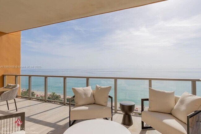 Building Photo - 17749 Collins Ave