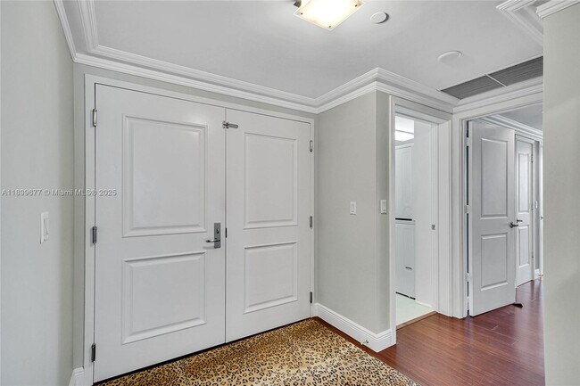 Building Photo - 3101 S Ocean Dr