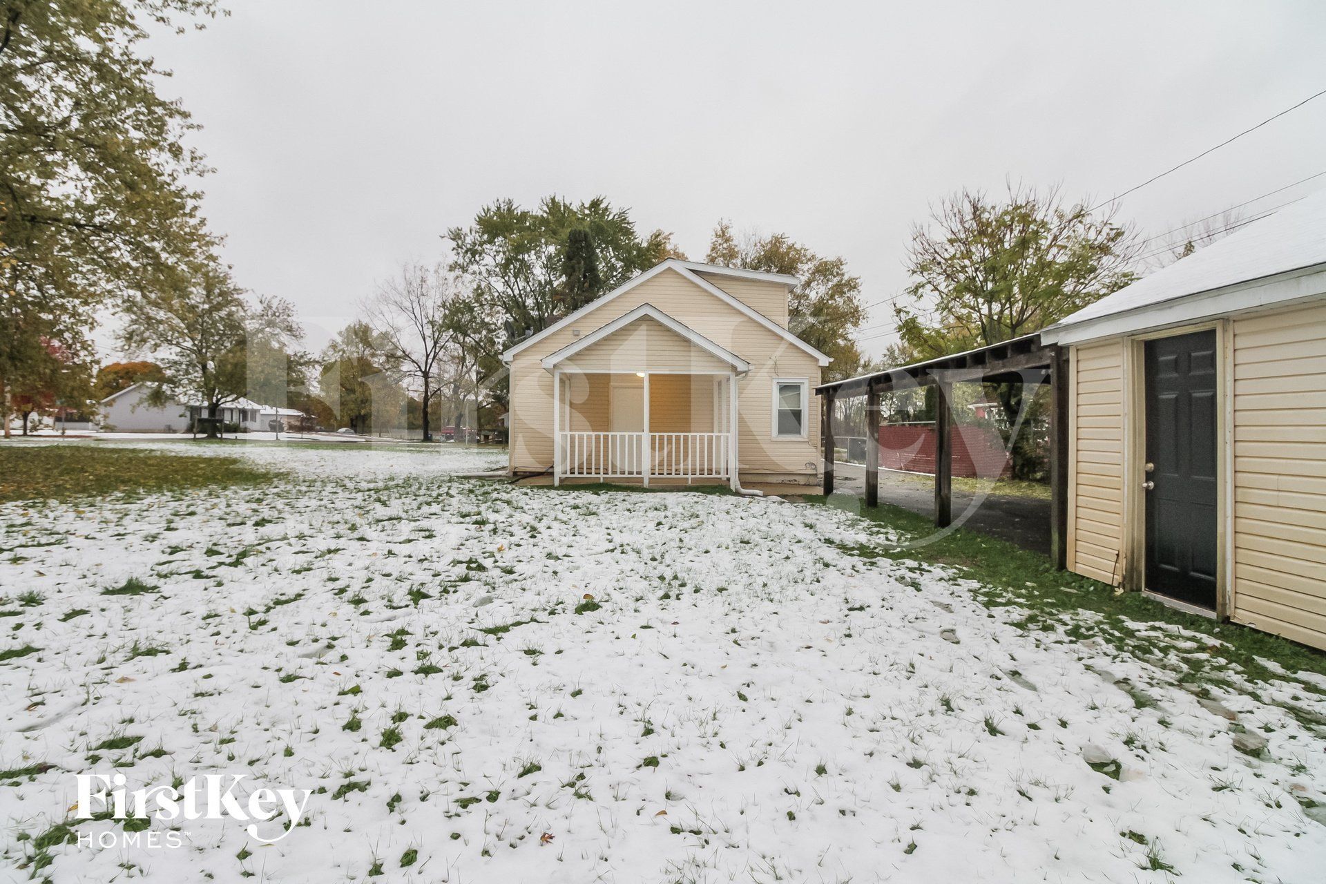 Building Photo - 1369 Hinman St