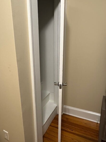 Building Photo - 71 17th St NE