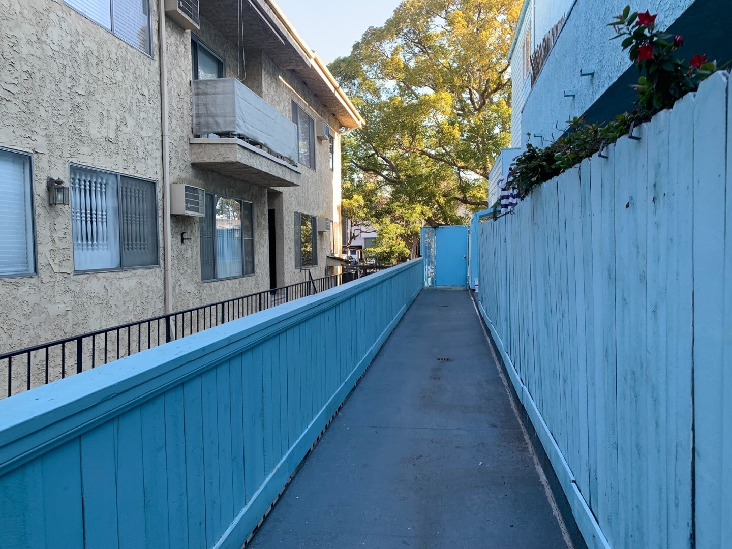 Building Photo - 3335 Keystone Ave