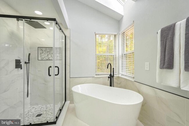 Building Photo - 12672 Catawba Dr