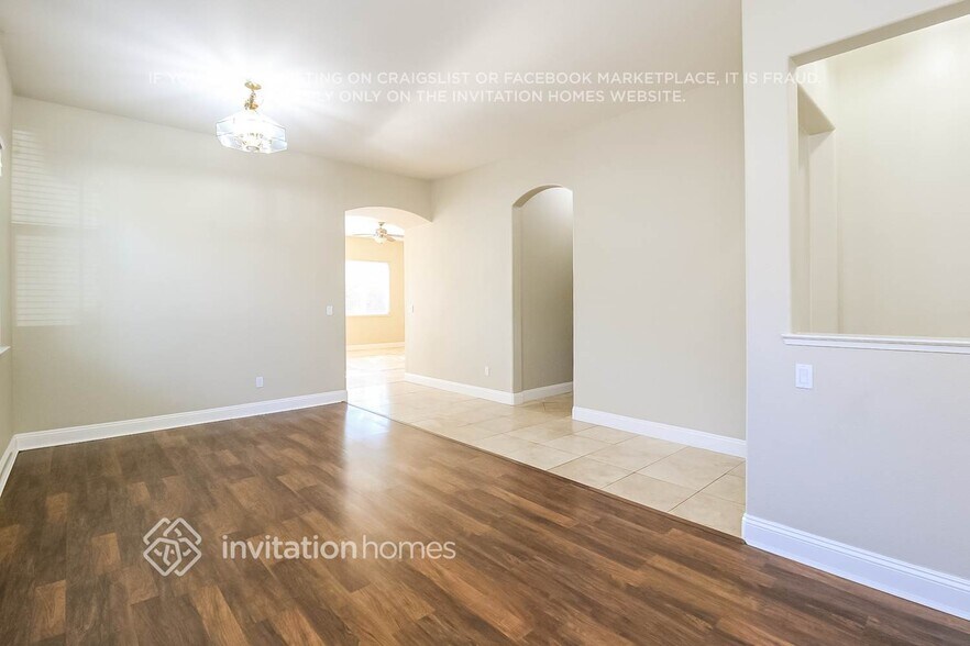 Building Photo - 691 Aspen Meadows Way
