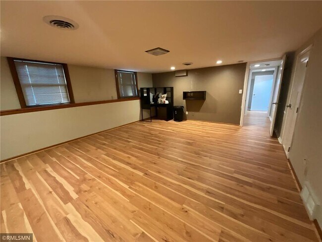 Building Photo - 1436 Selby Ave