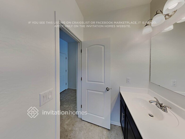 Building Photo - 37746 W Capri Ave