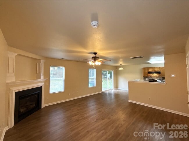 Building Photo - 6831 Sunman Rd