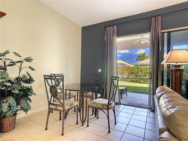 Building Photo - 2162 Oxford Ridge Cir