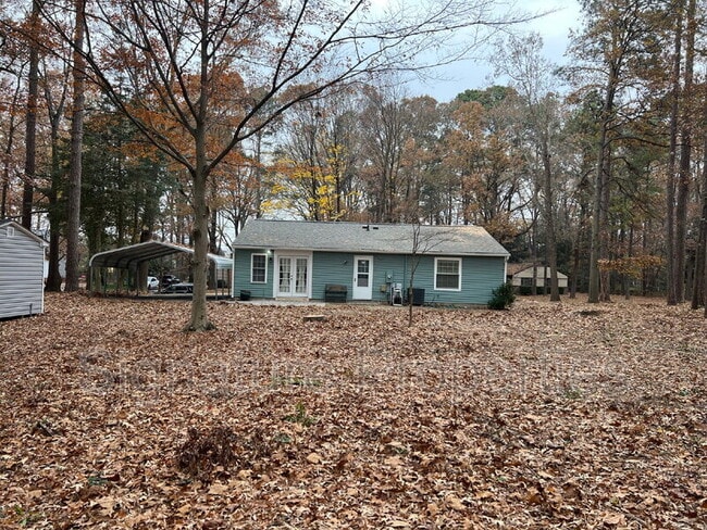 Building Photo - 6301 Morning Glory Rd