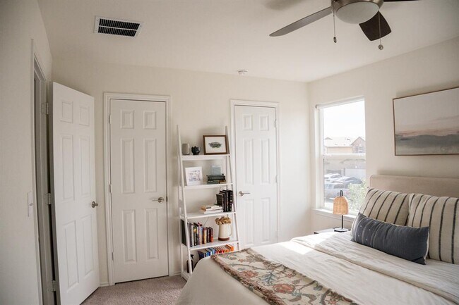Building Photo - 6305 Conestoga Wagon Way