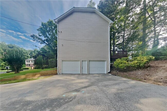 Building Photo - 1285 Morgan Chase Terrace NE