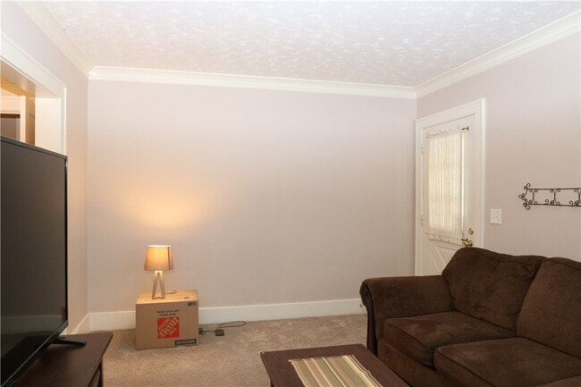 Building Photo - 195 Brookridge Dr