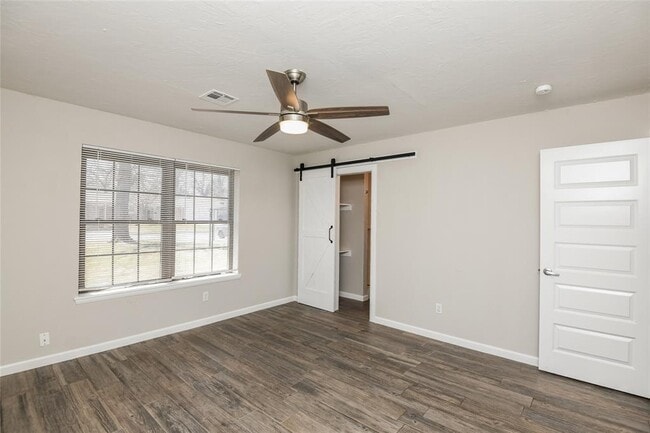 Building Photo - 5713 NW 33rd St