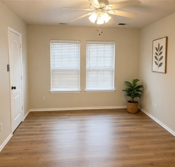 Master Room - 1427 Range Fld