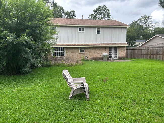 Building Photo - 5203 Pine Arbor Dr