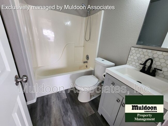 Building Photo - 765 S Sterling Dr