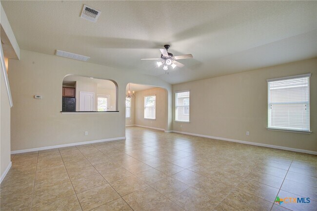 Building Photo - 775 Spectrum Dr