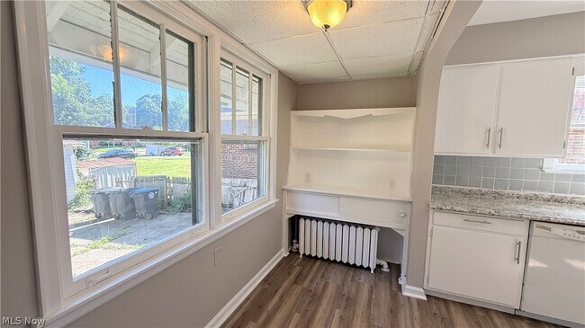Building Photo - 721 Polk Ave