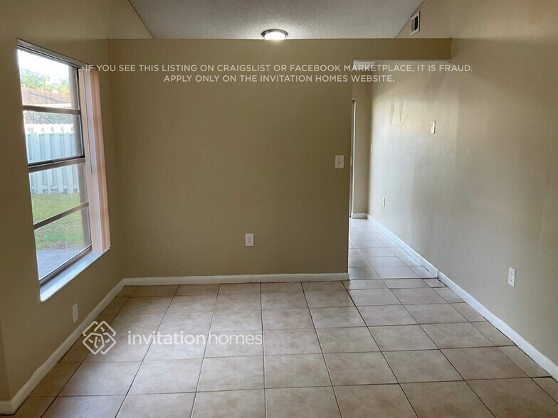 Building Photo - 19922 NW 67th Pl