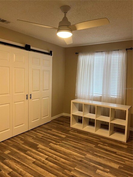 Building Photo - 211 Thorn Tree Place Unit 211