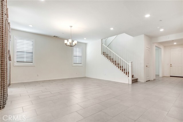 Building Photo - 5594 Skimmer Dr
