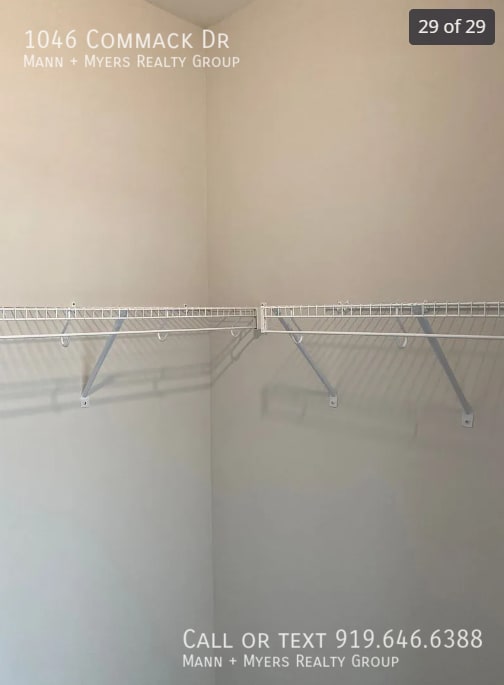 Building Photo - 1046 Commack Dr