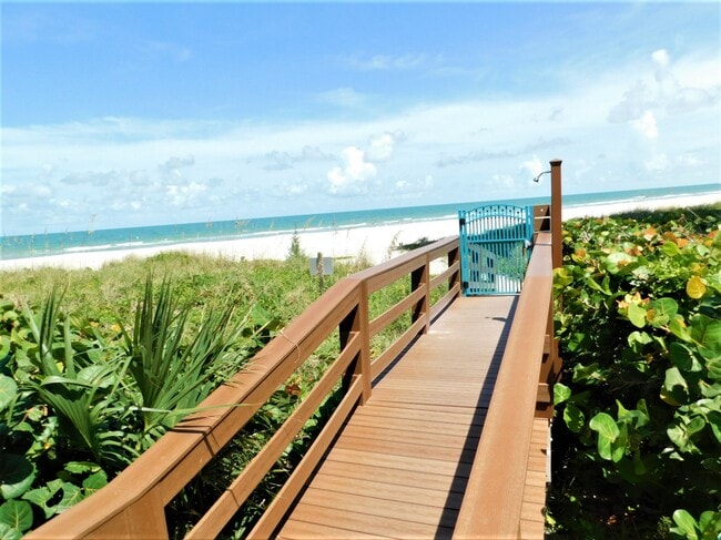 Building Photo - 1540 Gulf Blvd