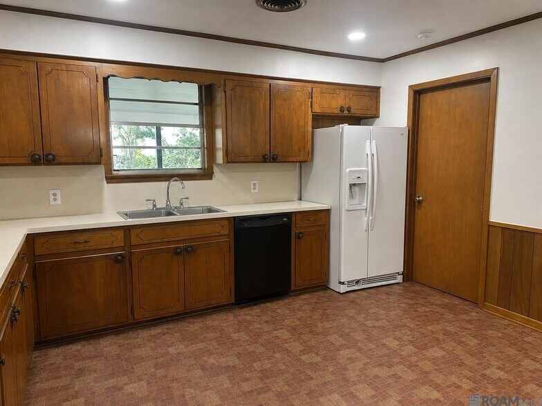 Building Photo - 11735 Archery Dr