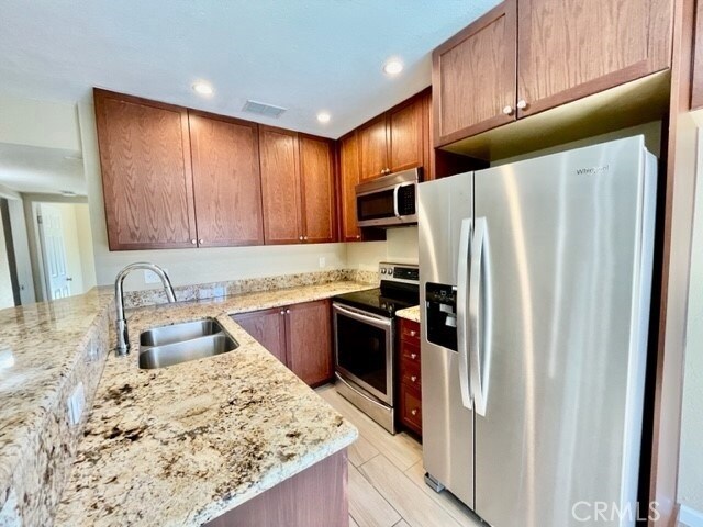 Building Photo - 45313 Sunset Ln