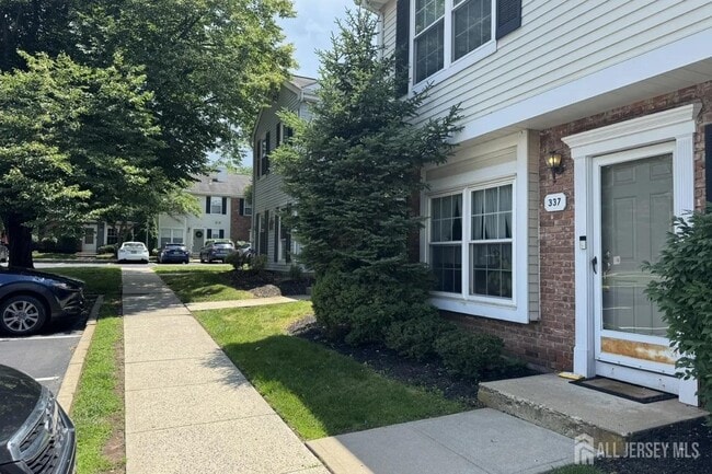 Building Photo - 337 Smithwold Rd