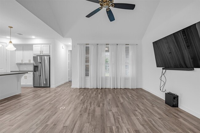 Building Photo - 7392 Mount Greylock Lp