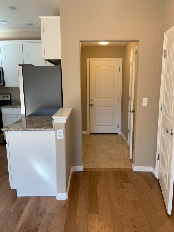 Building Photo - 3021 Upland Dr